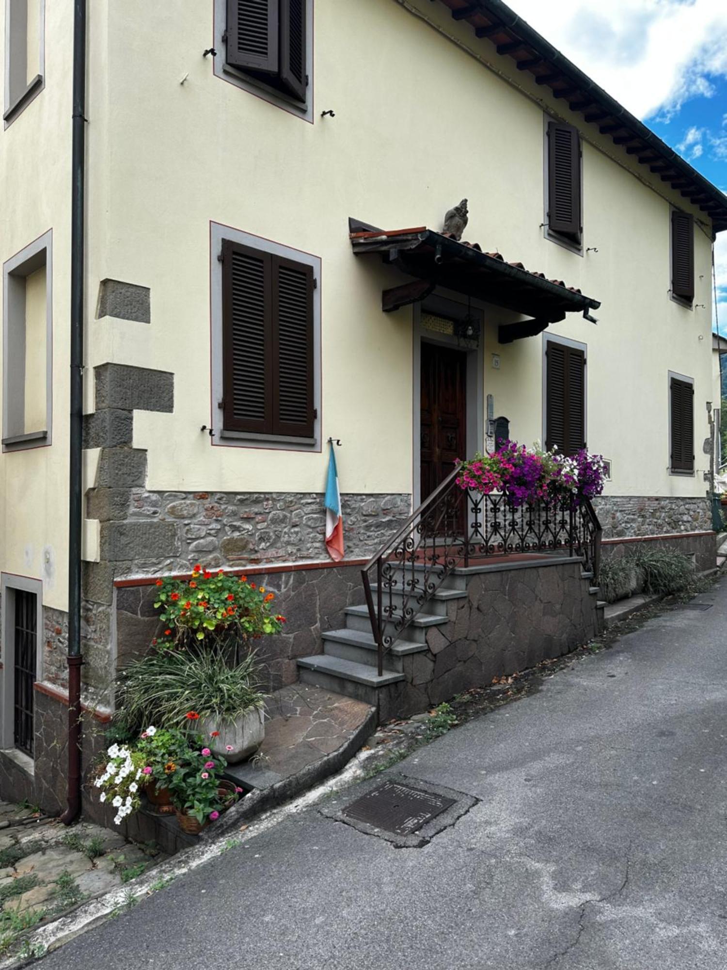 Bed and breakfast A Collodi Io & Mamma100 M Dal Parco Di Pinocchio Extérieur photo